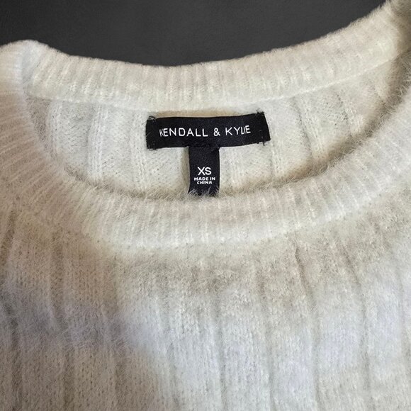 KENDALL & KYLIE Cropped Cream Off White Short Sleeve sz XS - Picture 5 of 5